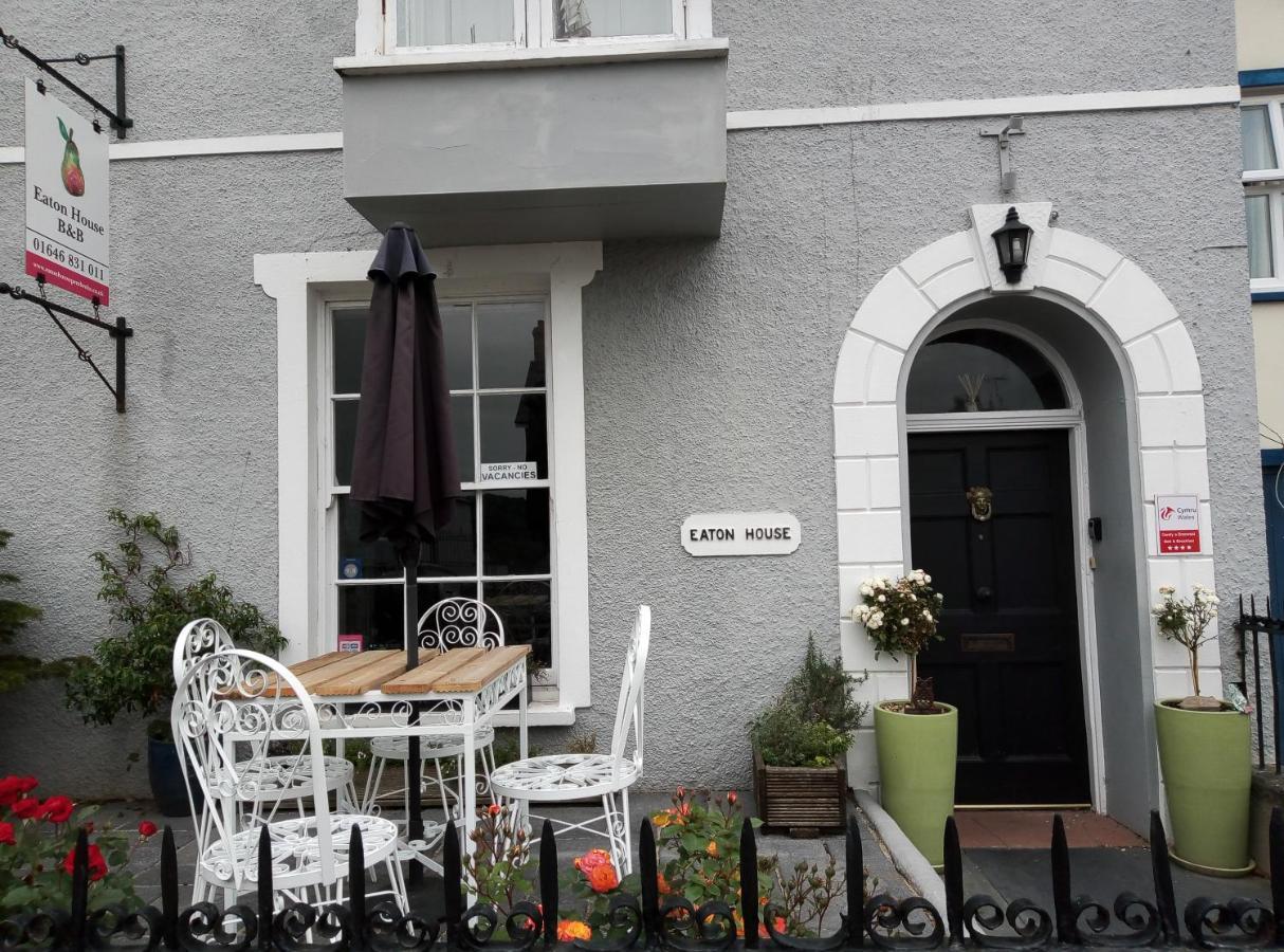 Eaton House Hotel Pembroke Luaran gambar