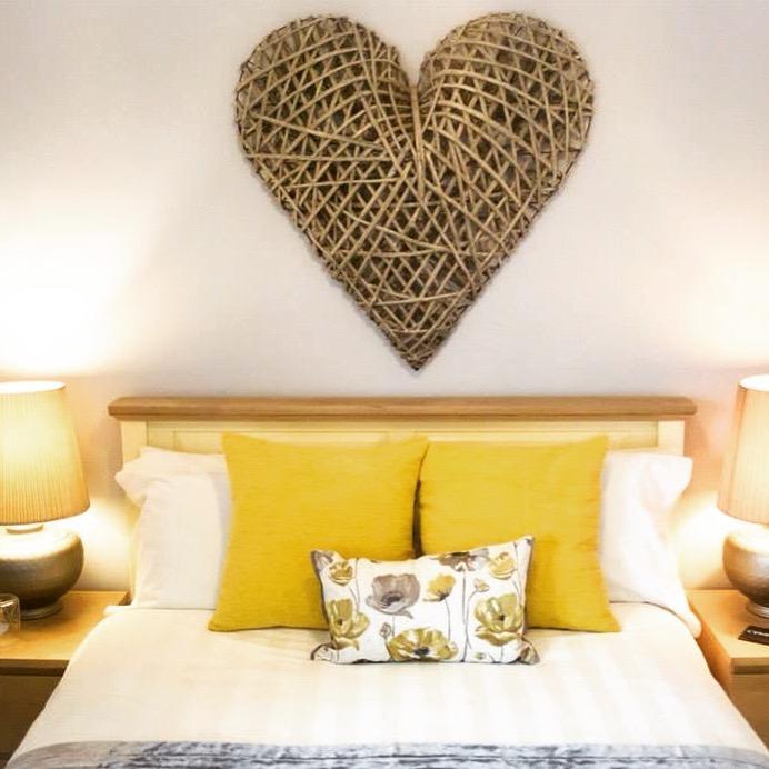 Eaton House Hotel Pembroke Luaran gambar