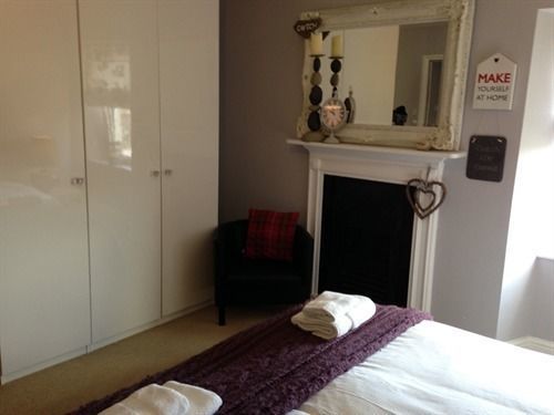 Eaton House Hotel Pembroke Luaran gambar